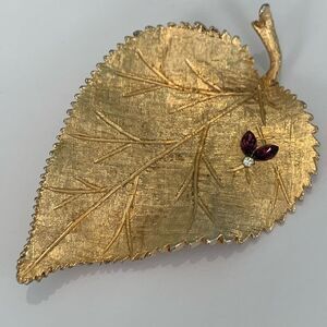 Gold Coloured Leaf Brooch -large